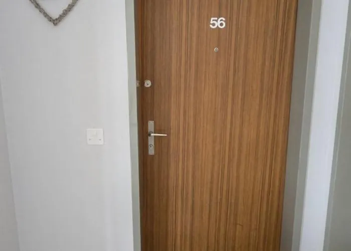 Apollo 56 - Neu Renovierte 公寓 洛伊克巴德